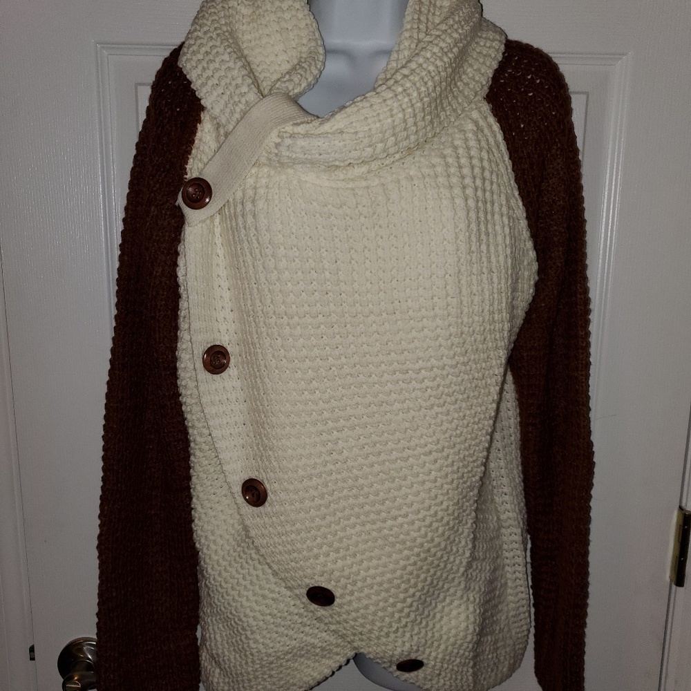 Unknown Brand Cream & Brown Cowl Neck Sweater Sz L